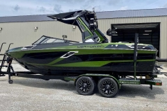 2023 Centurion Ri230| 23' - Novielli Boats